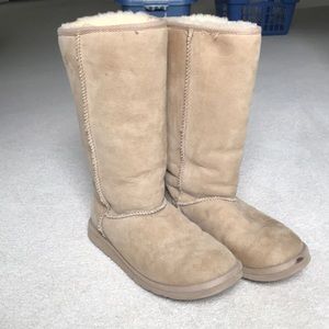 Sheepskin Acorn boots
